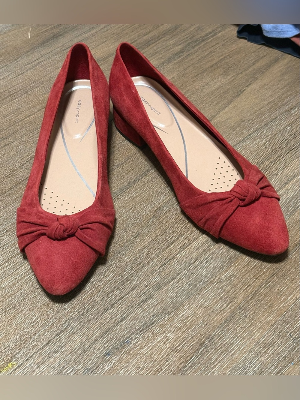 Easy Spirit Caster Ballet Flats Red Suede Bow Slip-On Almond Toe 9.5